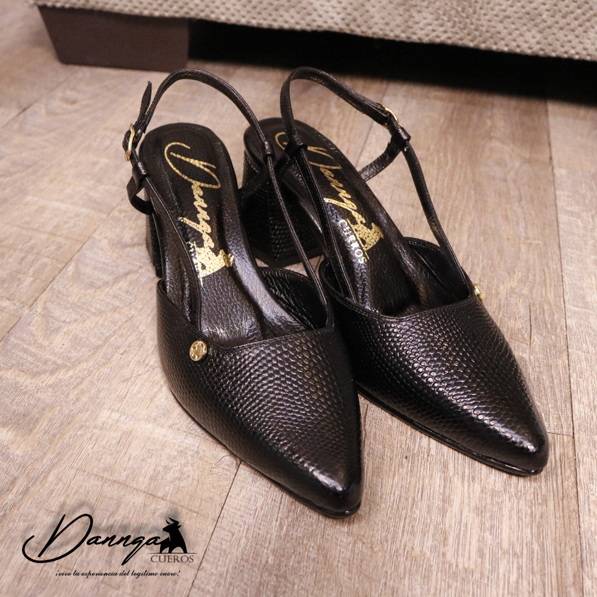 Calzado Ejecutivo Negro S-06